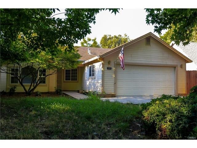 Primary Photo - 5 Donalli Ln