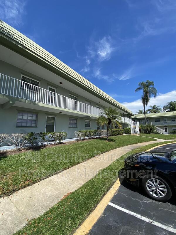 Building Photo - 1433 S Belcher Rd