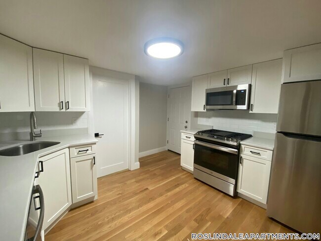 Building Photo - 57 Hemman St