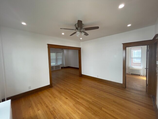 Dining Room - 106 N Pine Ave