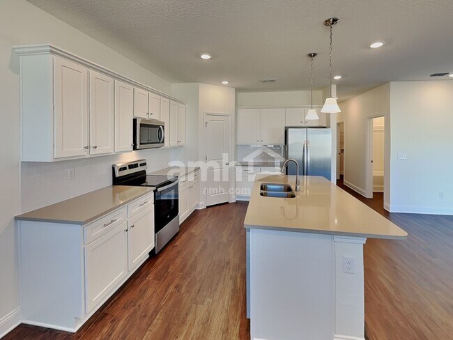 Foto del edificio - 16548 Cheyanne Ct