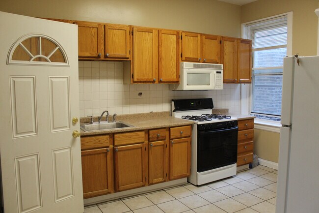 Foto del edificio - 2252 W Cermak Rd