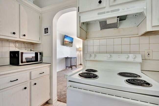 Foto del edificio - 1801 NE 62nd St