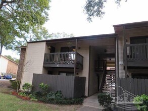 Building Photo - 2201 Scenic Hwy