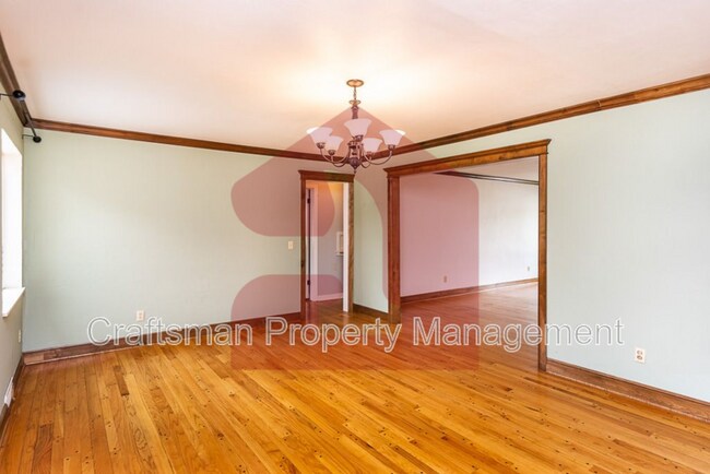 Building Photo - 2807 NW 34th St