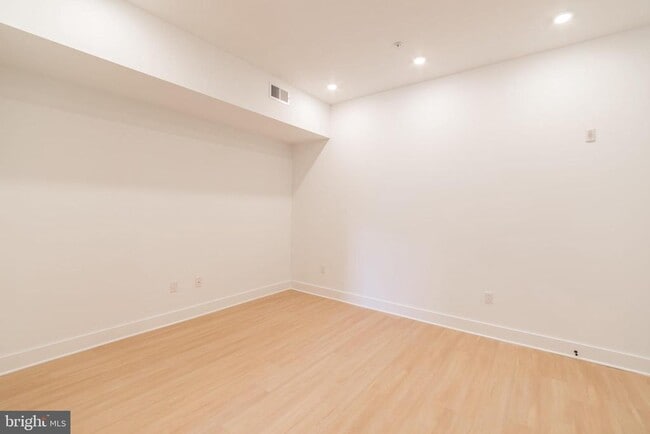 Foto del edificio - 4408 Lancaster Ave