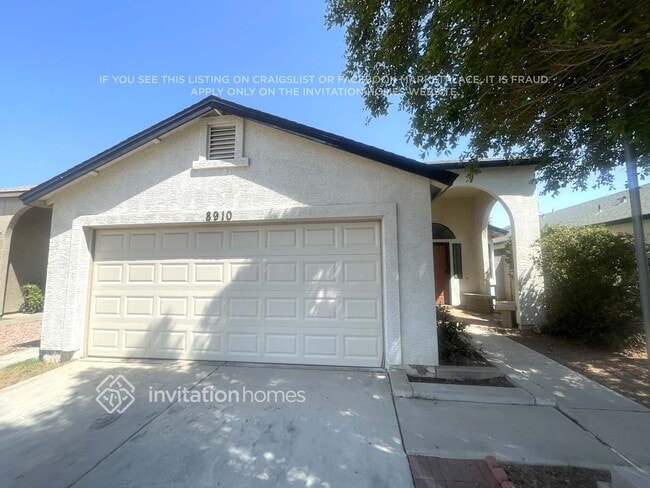 Building Photo - 8910 W Vale Dr