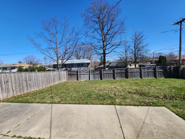 Foto del edificio - 3 bedroom in Oak Forest IL 60452