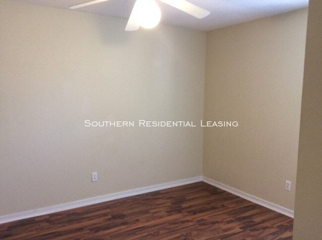 Building Photo - 972 Crimson Heights Ct