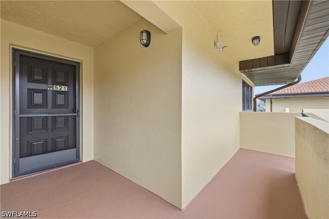 Building Photo - 6136 Whiskey Creek Dr