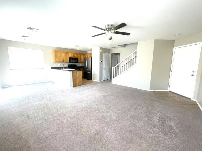 Foto del edificio - Spacious 3-Bedroom Home in Southwest Las V...