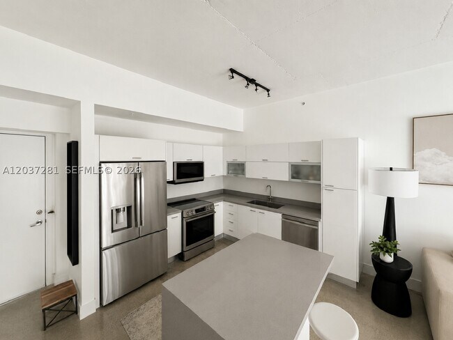 Foto del edificio - 133 NE 2nd St