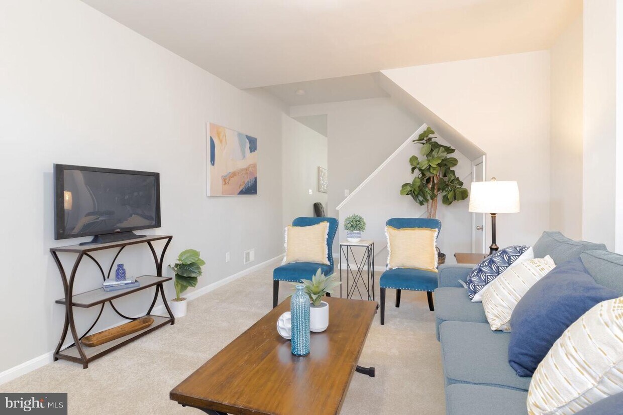 220 N Collington Ave, Baltimore, MD 21231 Townhouse for Rent in