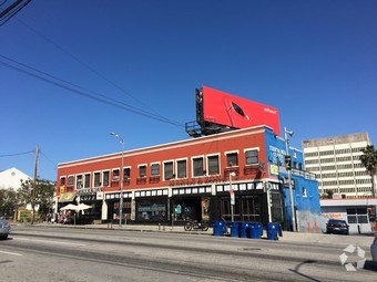 Building - 1204 N Alvarado St
