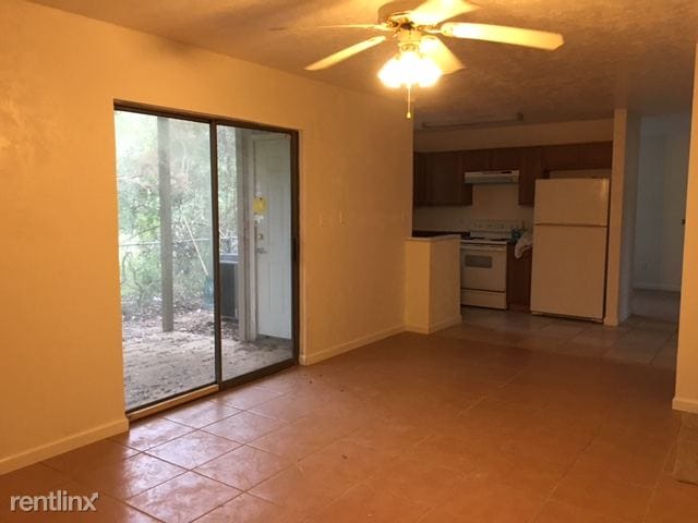 Building Photo - 6919 Weatherwood Dr