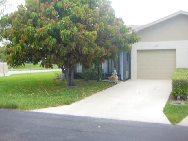 Building Photo - 5475 Glenda St