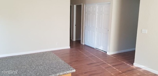 Building Photo - 4 br, 2 bath House - 910 La Cruz Lane