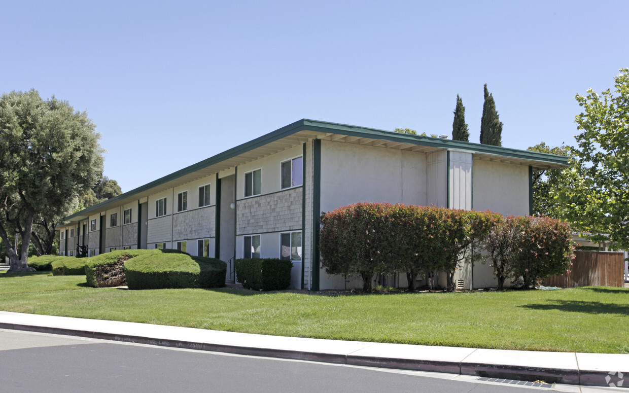 Primary Photo - Newport Apartments