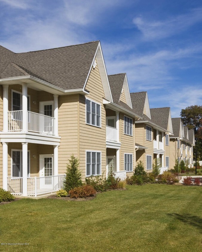 362 U.S. 9 Unit 231, Englishtown, NJ 07726 Room for Rent in