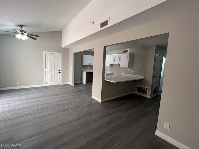 Foto del edificio - 5237 Garden Ln