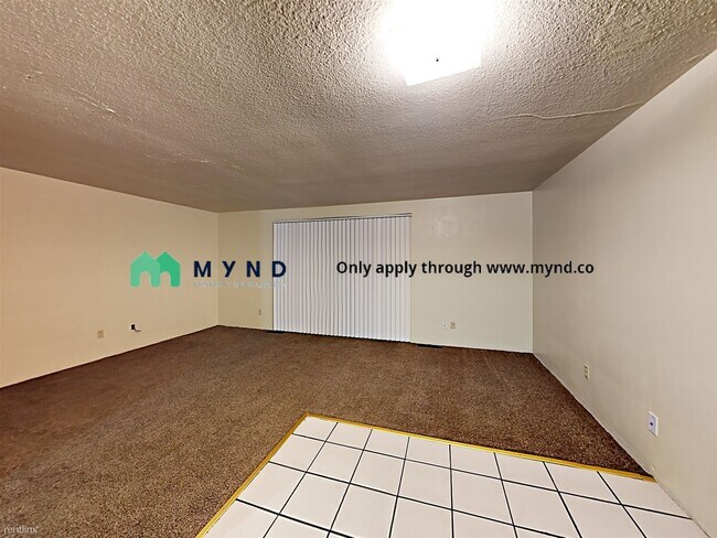 Building Photo - 624 W Yakima St
