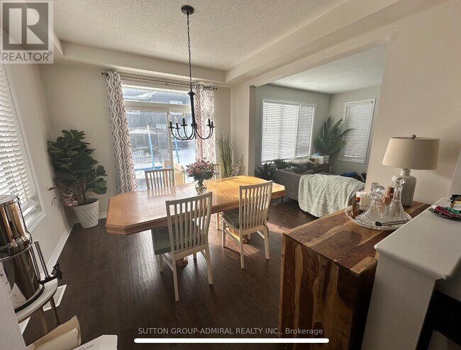 Photo du bâtiment - 743 Brittanic Rd