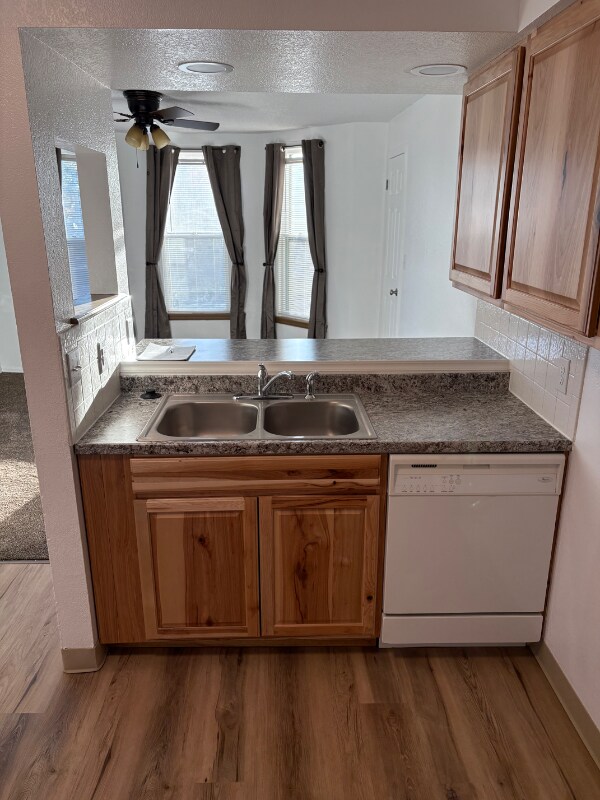 Foto del edificio - 301 W Abriendo Ave