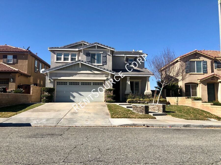 Primary Photo - 37765 Banyan Pl