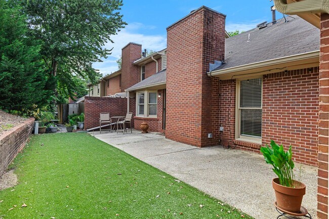 Foto del edificio - ?Just Listed for Lease in Hoover!?