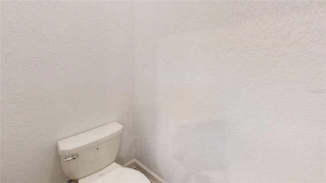 Building Photo - 7773 Lakes Edge Ln