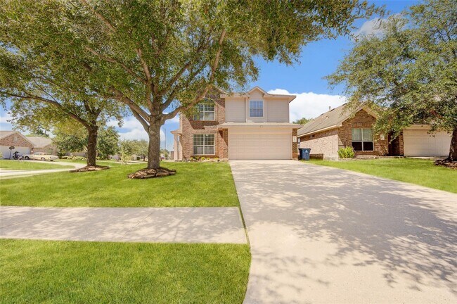 Building Photo - 1403 High Thicket Ct