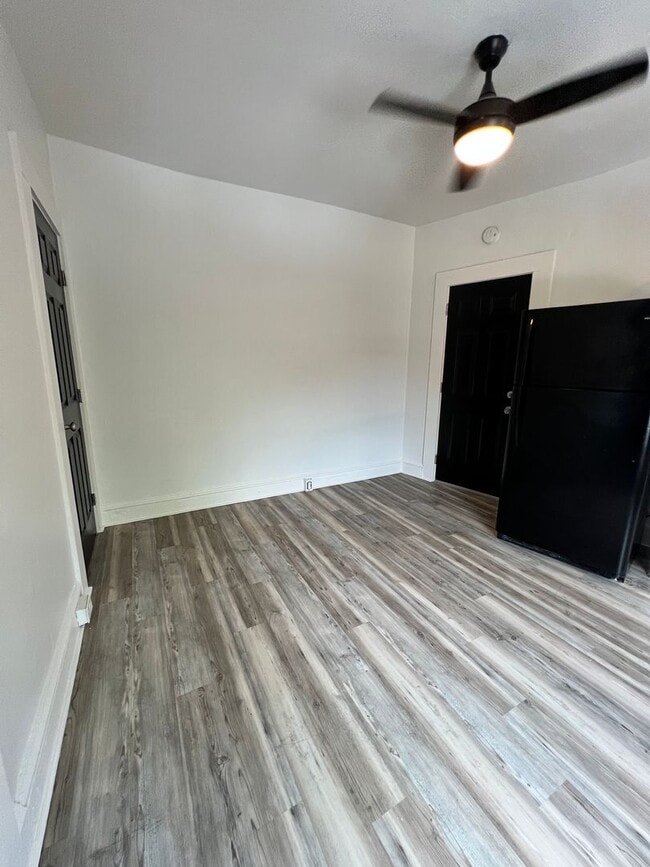 Foto del edificio - 559-561 Manor St