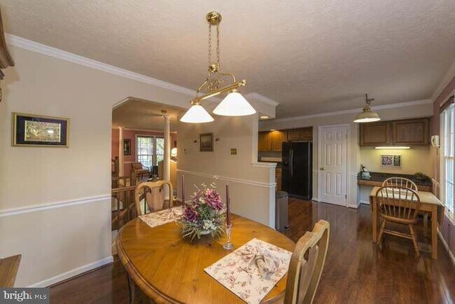 Building Photo - 611 Budleigh Cir