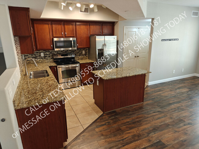 Foto del edificio - 900 S 94th St