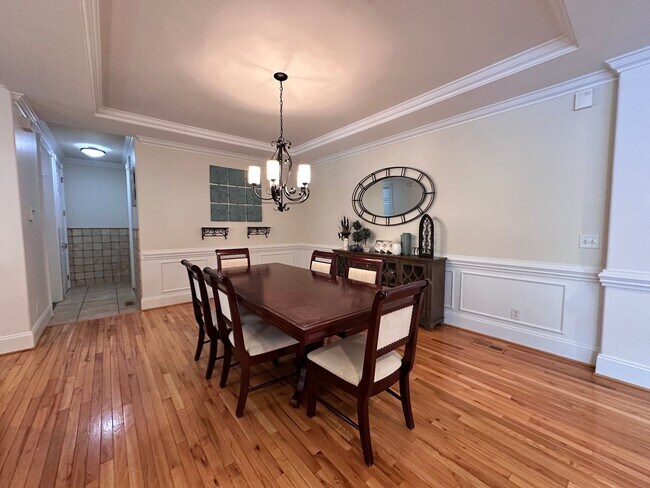 Foto del edificio - Exclusively Offered By Muse Realty Rentals, LLC