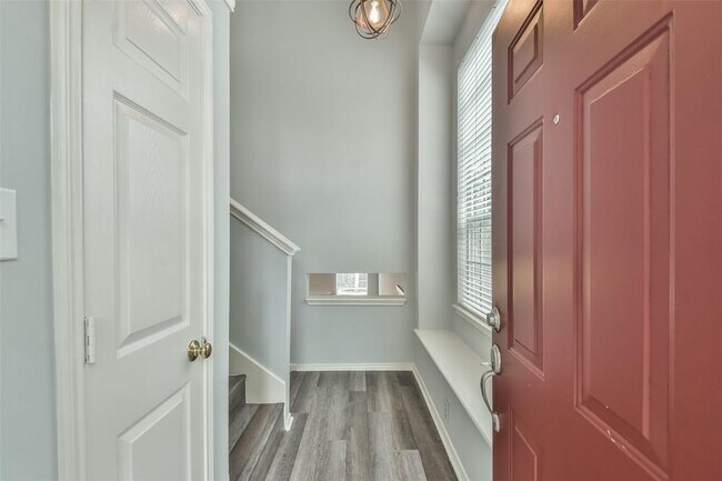 Building Photo - 7 Wineberry Pl