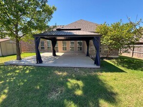Building Photo - 10312 Windy Pointe Dr