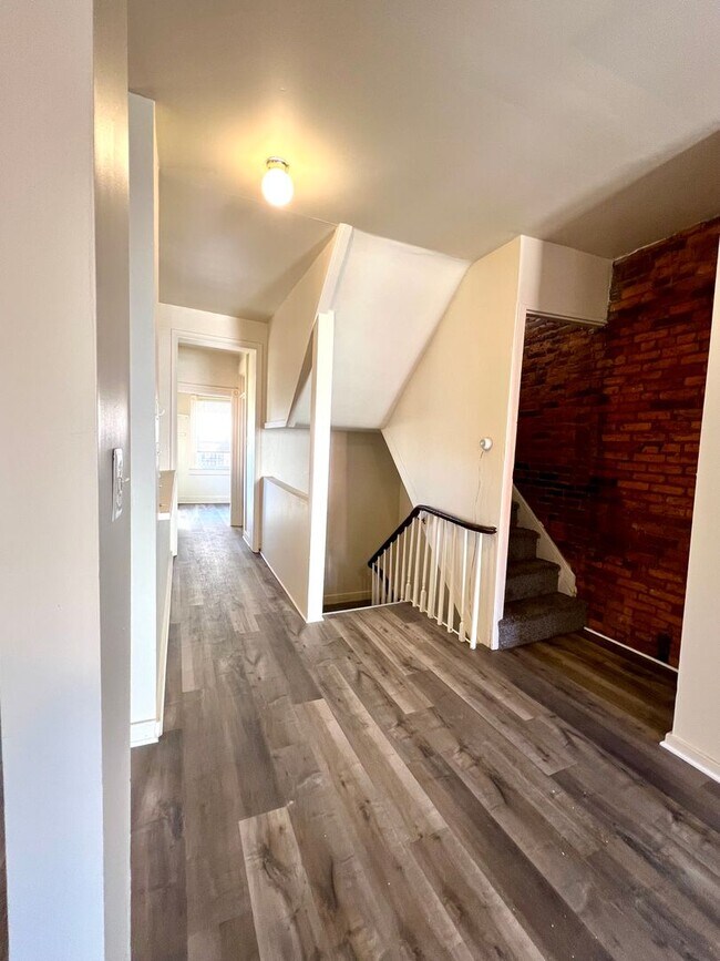 Foto del edificio - 253 N Mulberry St