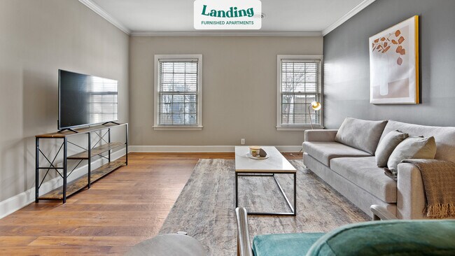 Foto del edificio - 4141 Woodlawn Dr