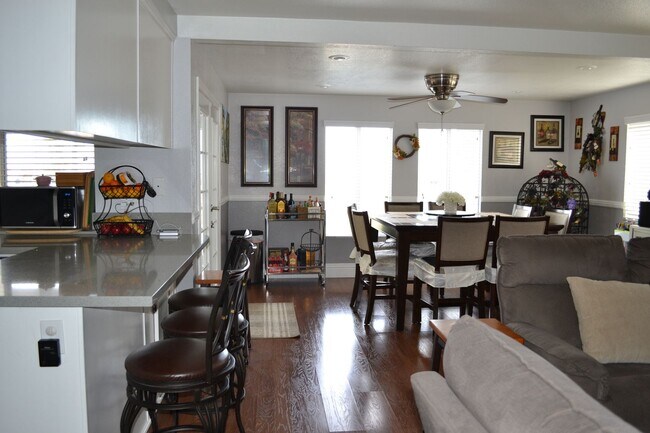 Foto del edificio - HOME WITH VIEW CORONA