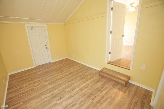 Building Photo - 3 br, 2 bath House - 816 Tuscaloosa St