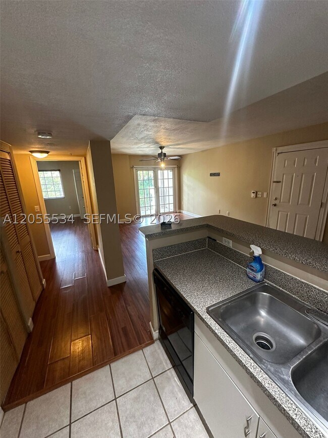 Building Photo - 5035 Wiles Rd