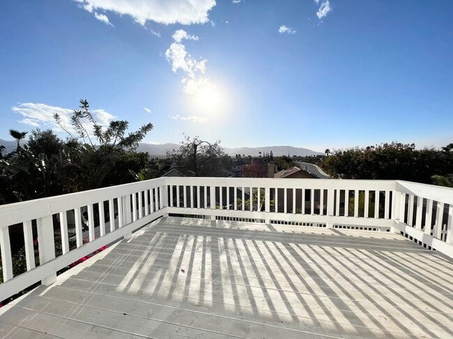 Building Photo - 440 Yellowstone Cir