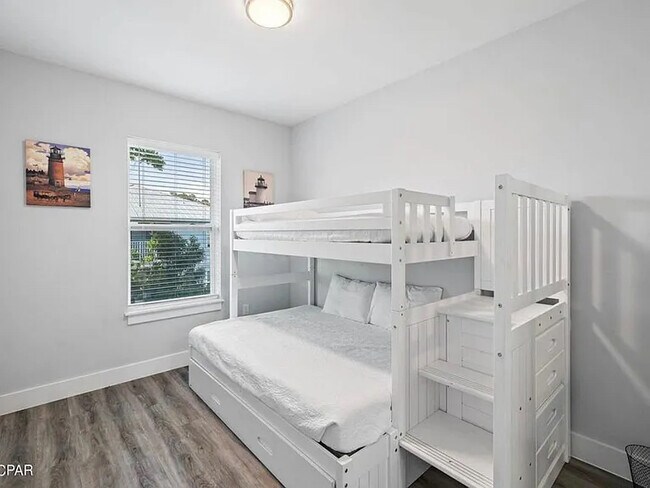 Foto del edificio - 2226 Joan Ave