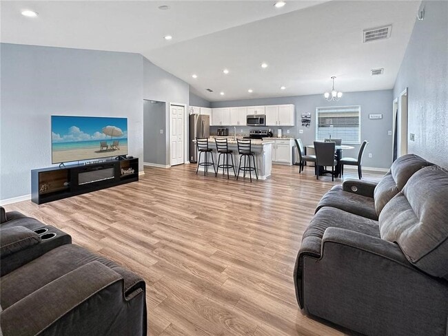 Foto del edificio - 314 Tanager St