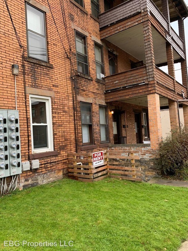 Foto principal - 331 W North St