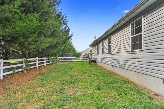 Foto del edificio - 76 Amy Ave