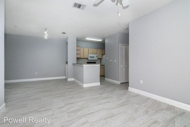 Foto del edificio - 5811 Legacy Crescent Pl