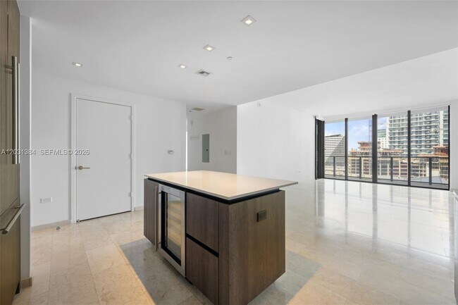 Foto del edificio - 68 SE 6th St