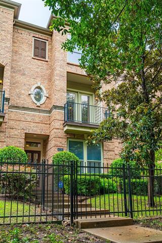 Foto del edificio - 4230 Holland Ave